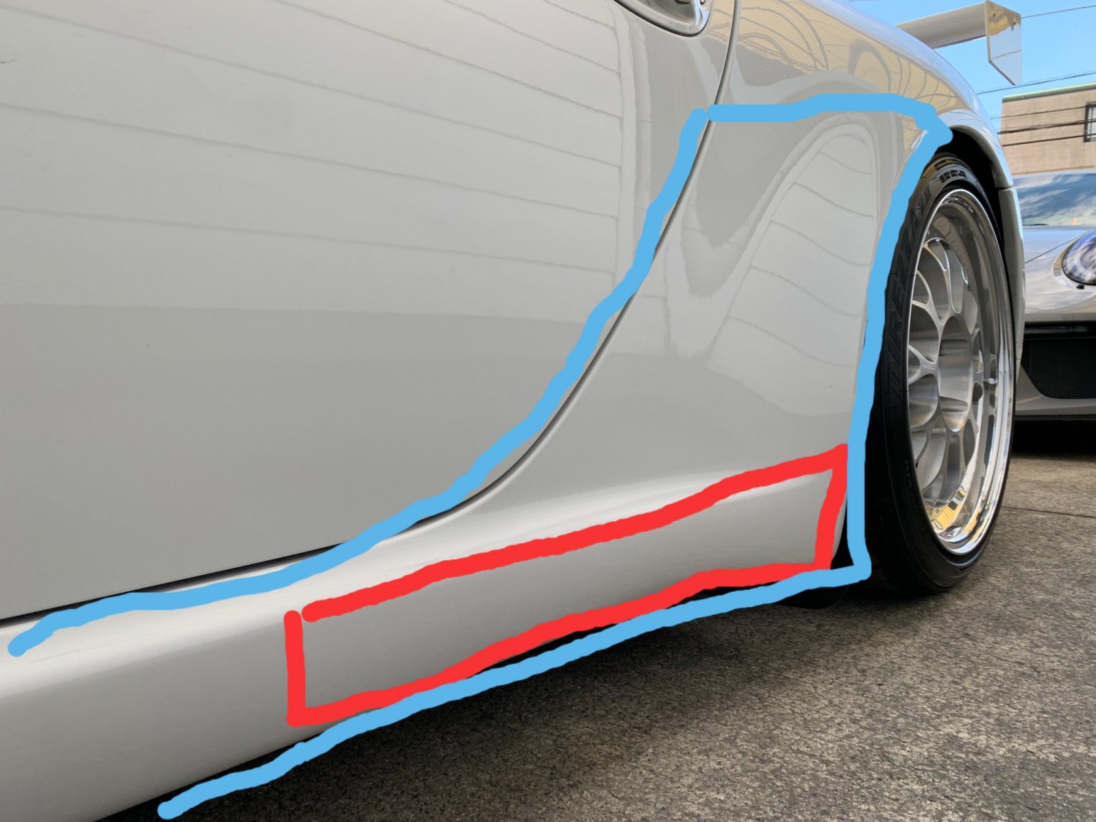 ポルシェ997 GT3 ロッカーパネル修理塗装 その2 | 鈑金塗装/板金
